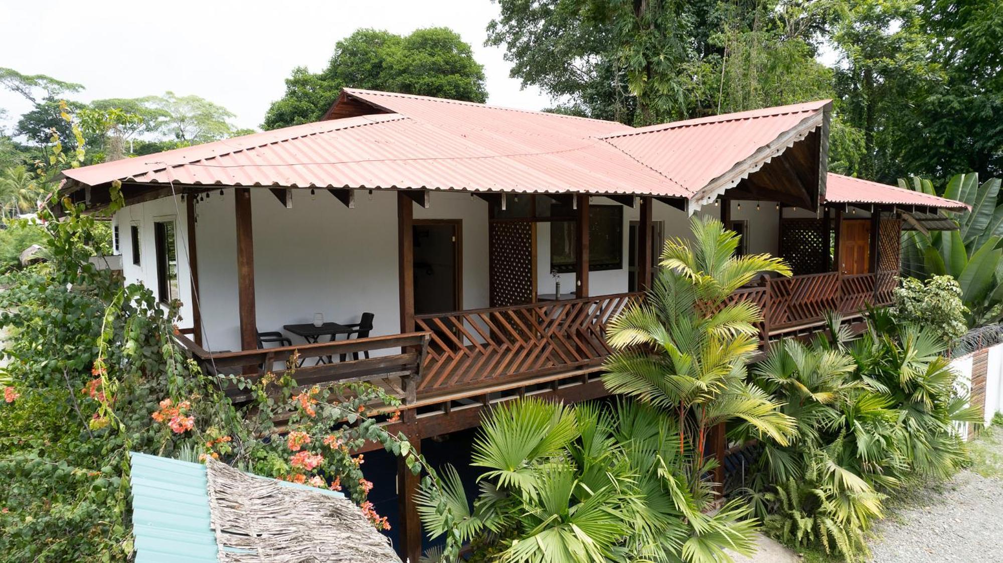 Apartmán Elena Brown Puerto Viejo de Talamanca Exteriér fotografie